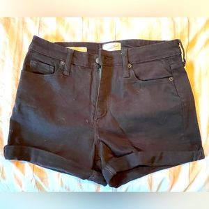 Universal Thread Shorts